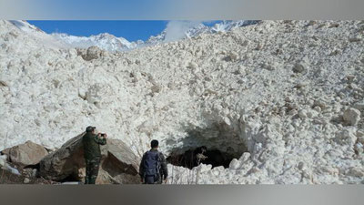 'Ҳисор давлат қўриқхонасининг Тўрқулуқ дарасида қор кўчди  (фото)'ning rasmi