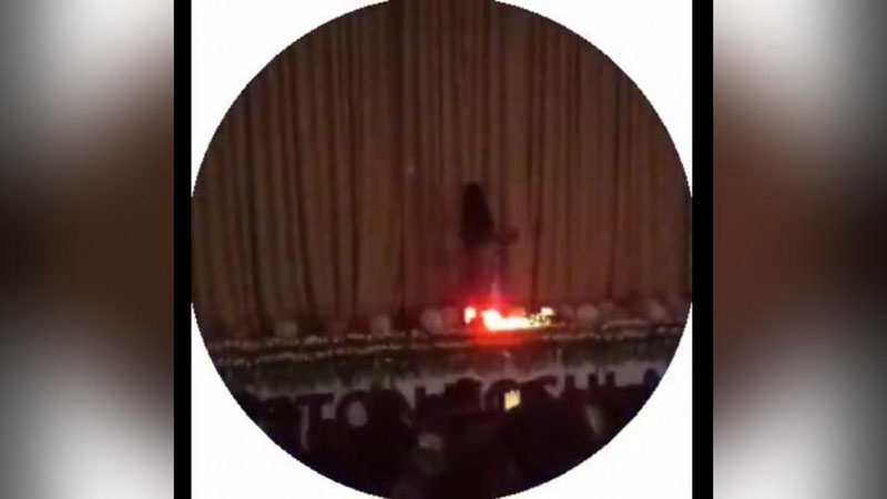 'Фарғона политехника институти Машинасозлик факультети талабалари ўртасида ўтказилган ҚВЗда қизларнинг рақси норозиликка сабаб бўлди (видео)'ning rasmi