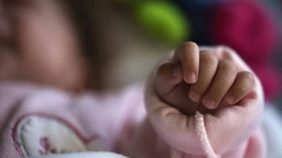 'Сурхондарёда чақалоғини 20 миллион сўмга сотаётган она қўлга олинди'ning rasmi