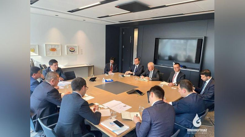 Изрображение 'Глава "Узбекнефтегаза" встретился с представителями крупных международных банков'