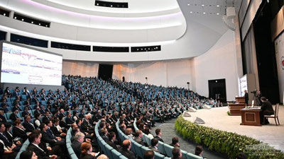 'Президент шифокорлар билан мулоқотда билдирилган аччиқ, аммо ҳаққоний ва холис фикрлар ҳар томонлама фойдали бўлганини таъкидлади'ning rasmi