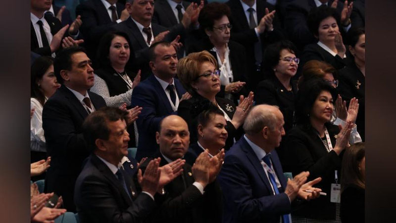 'Бепул тиббий кўрик, эмлаш ва операциялар, магистратурага грантни ошириш ҳамда тоифа олишда камайтирилаётган стаж... Шифокорларга қатор имтиёзлар берилмоқда'ning rasmi