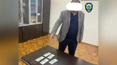 'Самарқандда тез ёрдам бўлими мудири 500 АҚШ доллари билан қўлга тушди'ning rasmi
