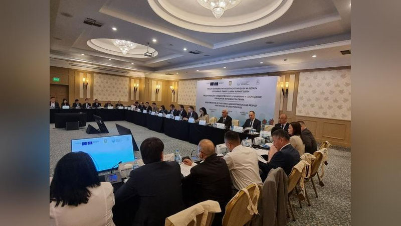 'Тошкентда давлат бошқарувини модернизация қилиш ва қонун устуворлигини таъминлашга бағишланган халқаро конференция иш бошлади'ning rasmi