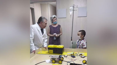 '"Tesla" zavodining boshlig`i bo`lishni xohlayman"  Kichkintoy Alan Prezidentga orzusini aytib berdi'ning rasmi