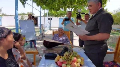 '"O`qib, albatta javob beraman". Xovoslik qizning Prezidentga yozgan maktubiga javob keldi'ning rasmi