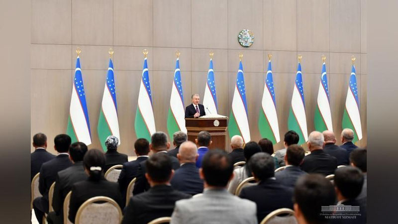 '"Bo`ldi endi, Prezident hokimni qarorni bekor qilish uchun qo`ymaydi" — Mirziyoev'ning rasmi