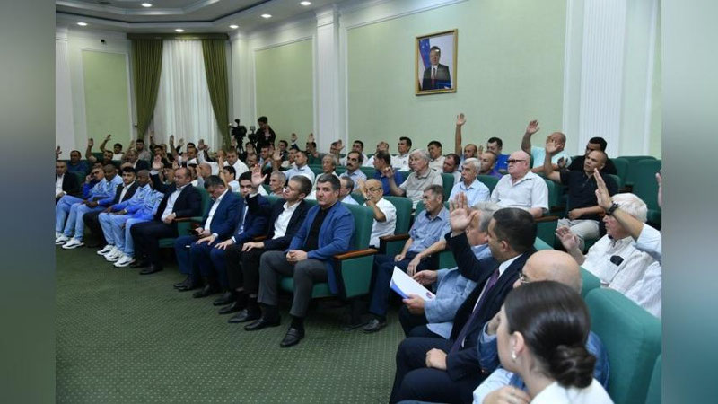 'O`zbekiston milliy boks terma jamoasiga Kubadan 4 nafar mutaxassis olib kelindi'ning rasmi