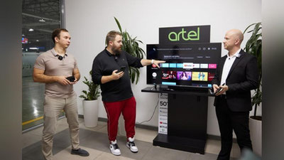 '"Artel" kompaniyasining ishlab chiqarish jarayonini mashhur texnobloger WYLSACOM jonli efirda namoyish etdi'ning rasmi