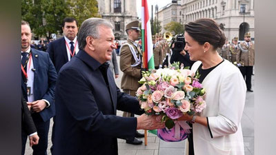 Изрображение 'В Будапеште состоялась официальная церемония встречи Президента Узбекистана (фото)'
