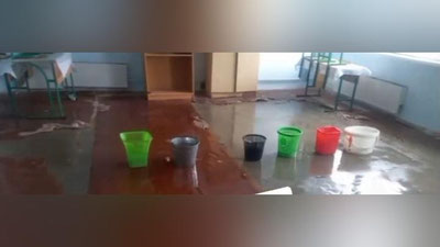 'Qamashidagi ixtisoslashtirilgan maktabning sinfxonalariga yomg`ir yog`moqda (video)'ning rasmi