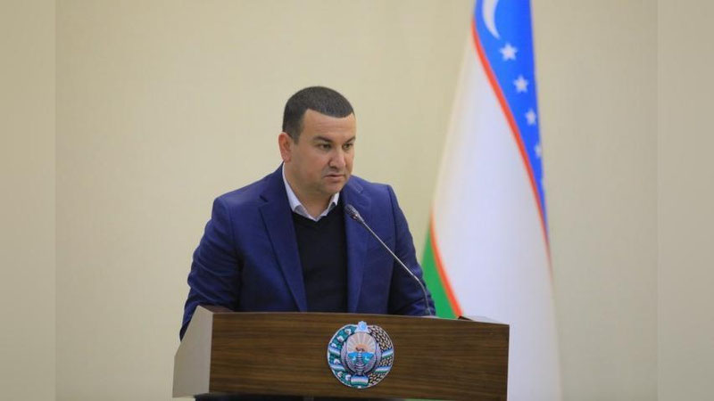 'Президентга ваъда берган тадбиркорни бўралатиб сўкган Янги Наманган тумани ҳокими барча турдаги рағбатлантиришлардан маҳрум қилинди'ning rasmi