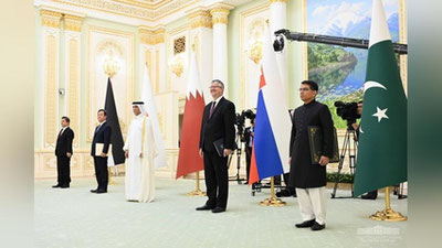 Изрображение 'Шавкат Мирзиёев принял верительные грамоты у послов пяти стран (фото)'