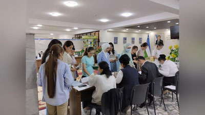 Изрображение 'В Узбекистане начался референдум по обновленной Конституции'