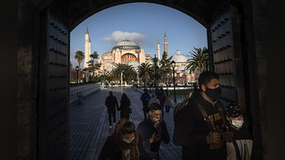 'Turkiyada 7 maydan lokdaun kuchaytiriladi'ning rasmi