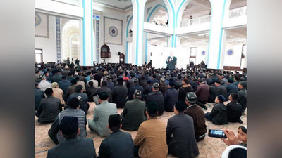 Изрображение 'Ограничения на совершение молитв в мечетях снимают с 24 сентября'