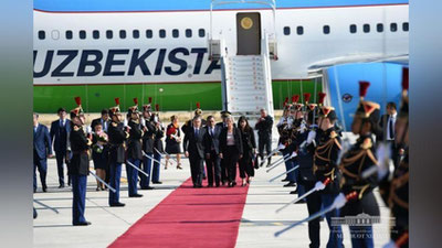 Изрображение 'ШАВКАТ МИРЗИЁЕВ ПРИБЫЛ С ОФИЦИАЛЬНЫМ ВИЗИТОМ ВО ФРАНЦИЮ'