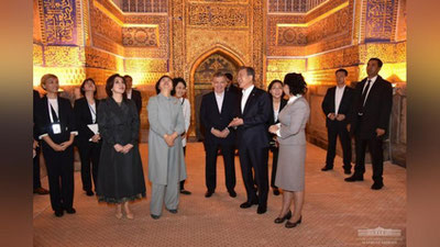 Изрображение 'ФОТО, ВИДЕО: ПРЕЗИДЕНТЫ УЗБЕКИСТАНА И ЮЖНОЙ КОРЕИ ПОБЫВАЛИ В САМАРКАНДЕ'