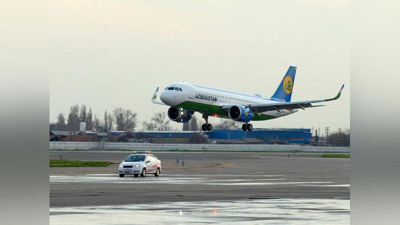 'Тошкентдан Фарғонага учган самолёт Наманганга қўнишга мажбур бўлди'ning rasmi