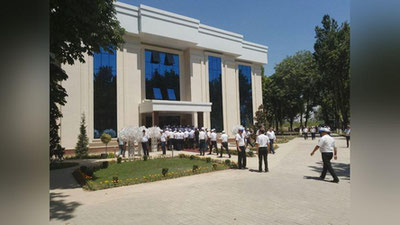 Изрображение 'ХОКИМИЯТ ЧИЛАНЗАРСКОГО РАЙОНА НАЧАЛ РАБОТУ В НОВОМ ЗДАНИИ (ФОТО)'