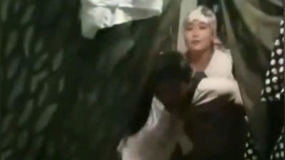 Изрображение 'Видео похищения 16-летней невесты в Кыргызстане шокировало пользователей Сети'