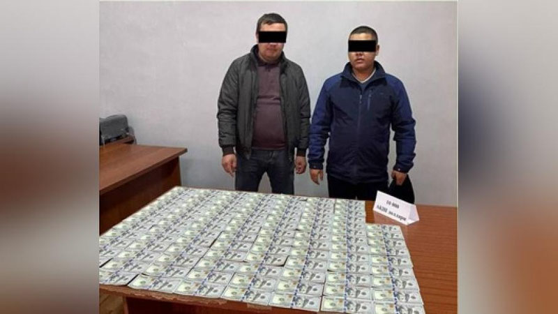'Наманганда сохта 10 минг долларни муомалага киритаётганлар фош этилди'ning rasmi