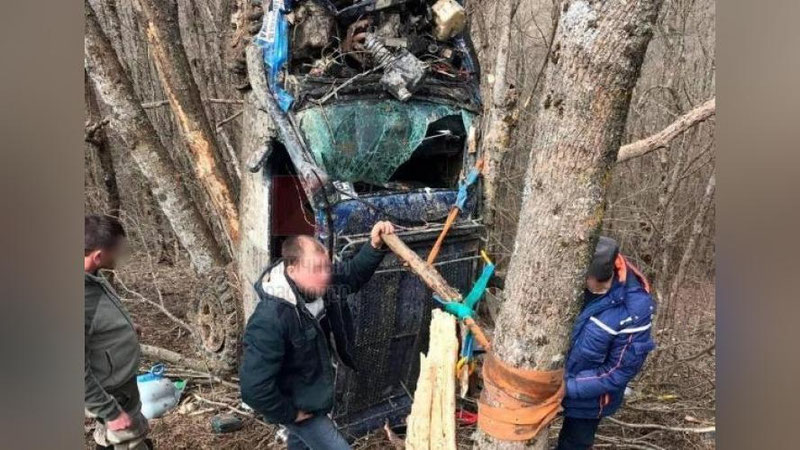 Изрображение 'ОЧЕВИДЦЫ СНЯЛИ НА ВИДЕО ГИБЕЛЬ УЧАСТНИКА РАЛЛИ В ГЕЛЕНДЖИКЕ'