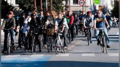 'Daniyada atmosferaning tozaligini saqlash maqsadida velosipedlardan foydalanish joriy etilmoqda 'ning rasmi