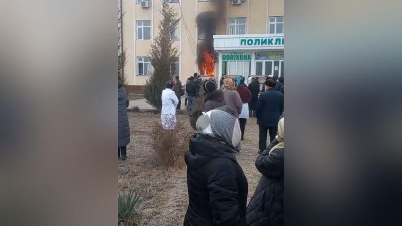 Изрображение 'В поликлинике в Акадарьинском районе произошел пожар'