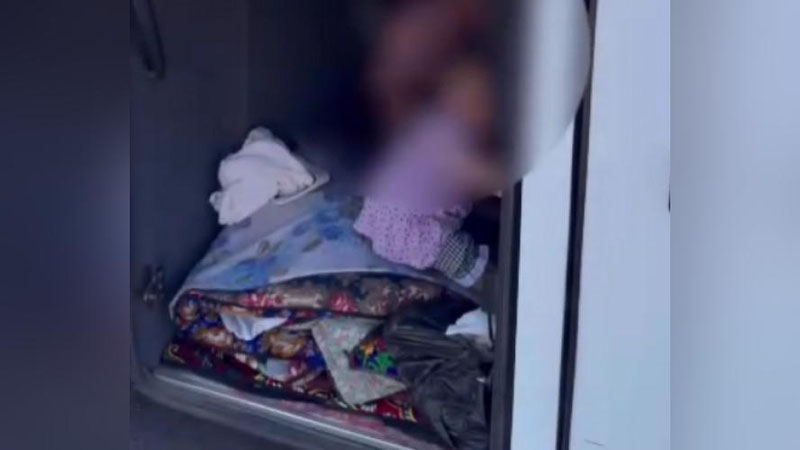 Изрображение 'На посту в Ташкенте остановили автобус, который перевозил в багажнике мать с ребенком (видео)'