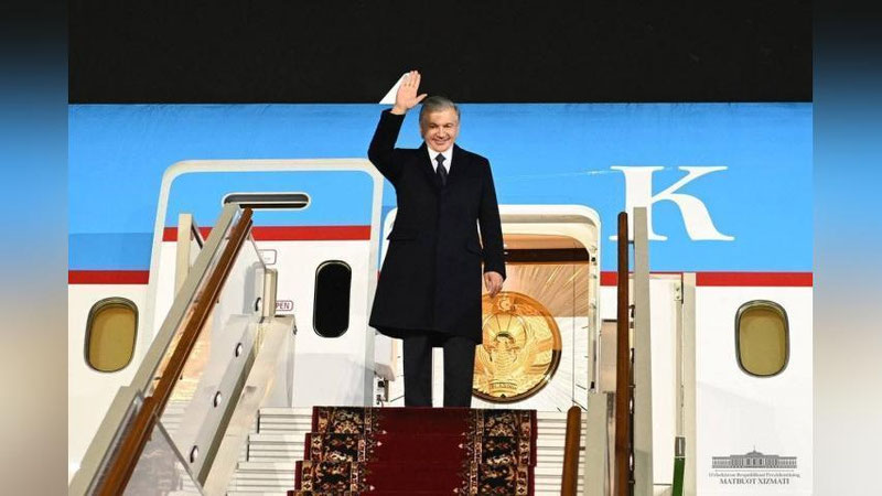 'Президент Шавкат Мирзиёев Россияга ташрифини якунлаб, Тошкентга қайтди'ning rasmi