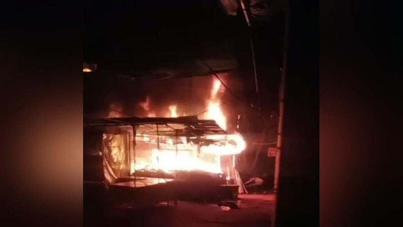 Изрображение 'На рынке "Янгиабад" в Ташкенте произошел пожар (видео)'