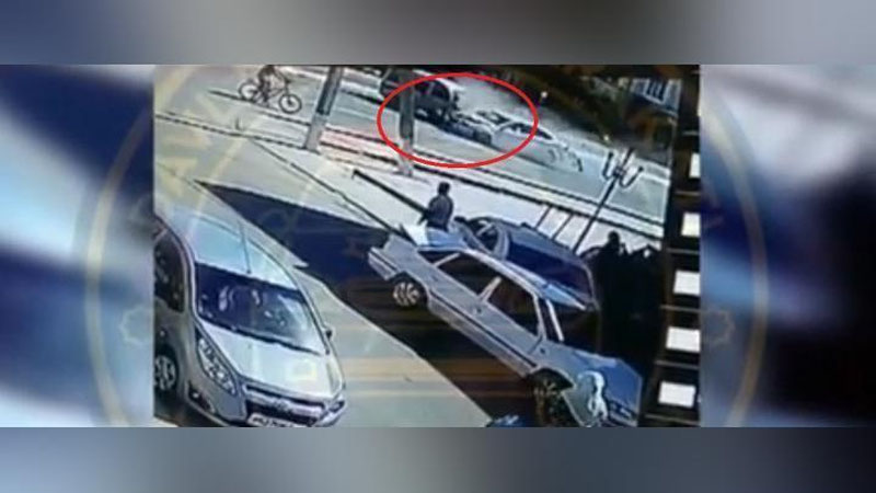 Изрображение 'Лобовое столкновение в Бухарской области попало на видео'