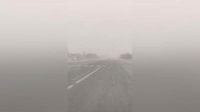 Изрображение 'Очевидцы делятся в сети видео с пыльной бурей в Бухаре'