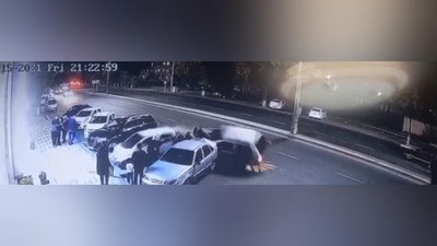 Изрображение 'Жуткую аварию в Ташкенте, попавшую на видео, прокомментировали в ГУБДД'