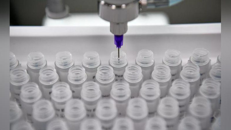 'Россияда коронавирусга қарши вакцинани синовдан ўтказиш муваффақиятли якунланди'ning rasmi