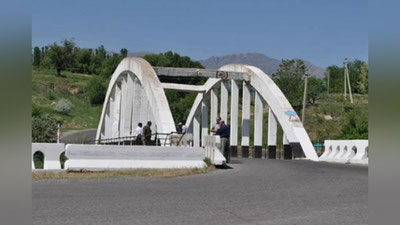 Изрображение 'В Ташкентской области на 2 месяца закрыли "Горбатый мост"'