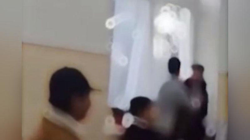 Изрображение 'Инцидент в школе №103 Чиланзарского района: что говорит учительница (видео)'