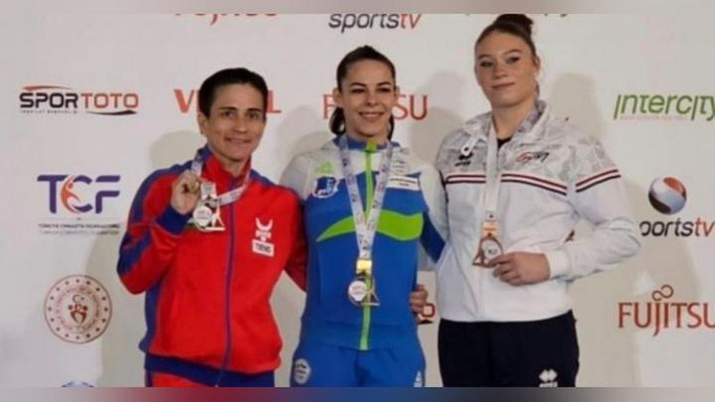 Изрображение 'Оксана Чусовитина завоевала серебряную медаль на турнире в Турции'