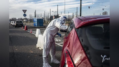 'Italiyada koronavirusning «nigeriyalik» turi topildi. Vaksinalar unga qarshi samarasiz bo`lishi mumkin'ning rasmi