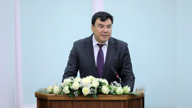 'Ўзбекистон – улкан имконият ва бойликларга эга мамлакат — Азиз Абдуҳакимов'ning rasmi