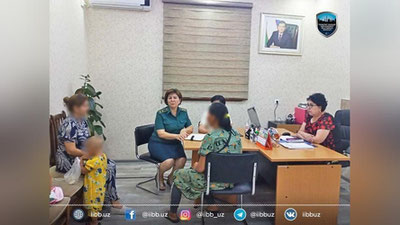 'Ijtimoiy tarmoqlarda bolalari bilan ko`chada sarson yurgan ayol haqidagi xabardan so`ng IIB ularni izlab topdi'ning rasmi