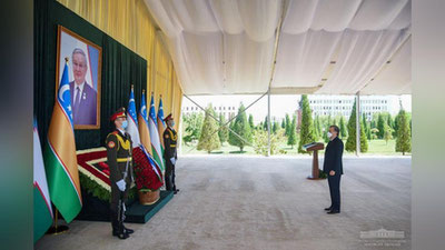 Изрображение 'Президент: "Имя Мусы Ерниязова, светлая память о нем будут навсегда вписаны в историю"'