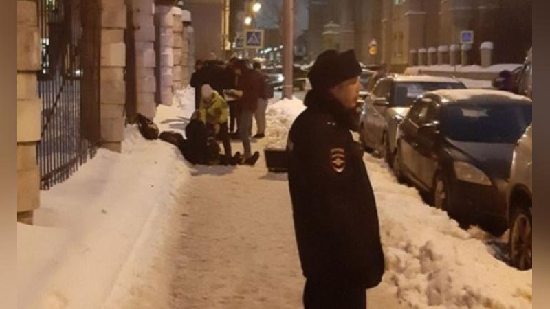 Изрображение 'СТУДЕНТА ИЗ УЗБЕКИСТАНА В ПЕТЕРБУРГЕ УБИЛО ГЛЫБОЙ ЛЬДА (ВИДЕО)'