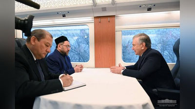 Изрображение 'По пути в Сырдарью Шавкат Мирзиёев побеседовал с муфтием Узбекистана'