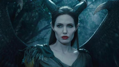 Изрображение 'Видео с Анджелиной Джоли в гриме Малефисенты взорвало Сеть'