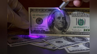 'Navoiyda dollarni qalbakilashtirgan shaxsga sud hukmi o`qildi'ning rasmi