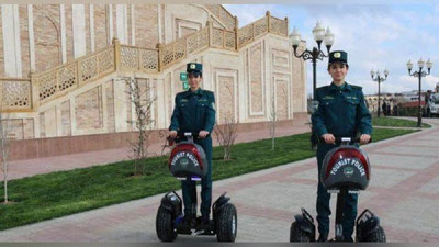 'Turistik polisiya yodamida xorijlikning mehmonxonaga ortiqcha to`lagan pullari qaytarildi'ning rasmi