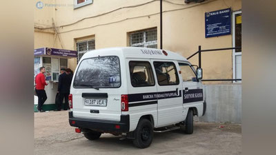 'Sirdaryoda pensionerlarga majburiy tarzda lotereya chiptalarini sotgan bank xodimi jarimaga tortildi'ning rasmi