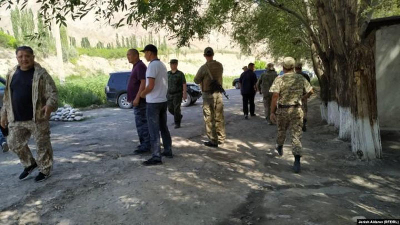 'Qirg`iziston chegarasida yana mojaro. Bu safar o`q ham uzilgan'ning rasmi